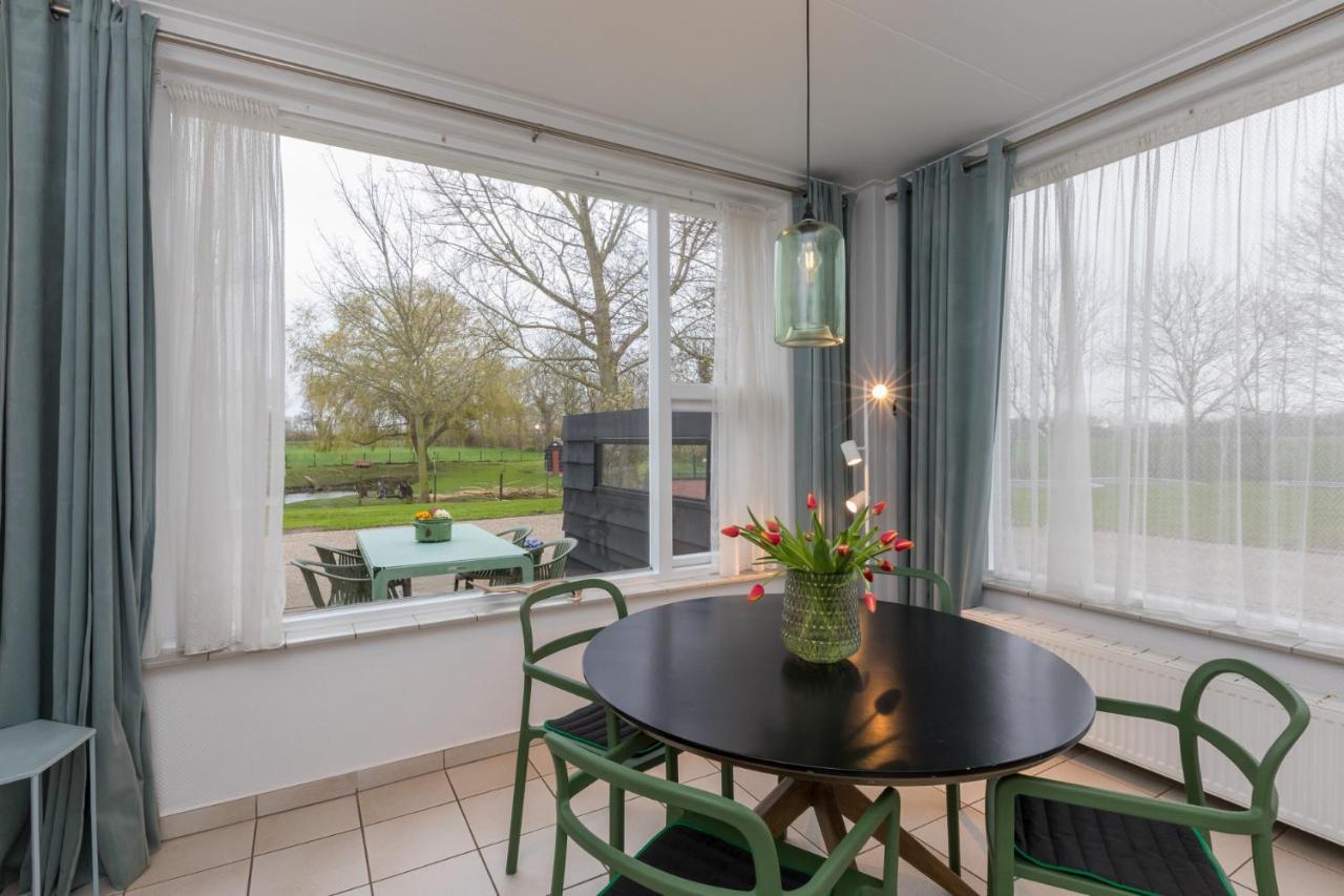 Beneden appartement Kon. Emmaweg 6, Vrouwenpolder Buitenkant foto