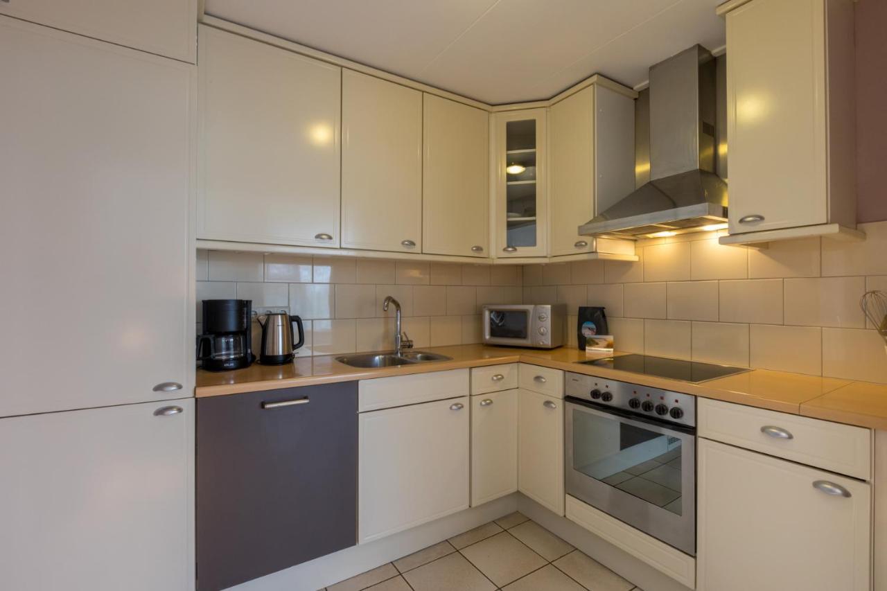 Beneden appartement Kon. Emmaweg 6, Vrouwenpolder Buitenkant foto
